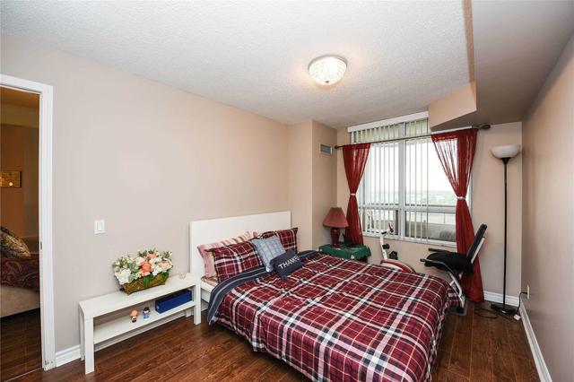 1406 - 35 Kingsbridge Garden Circ, Condo with 2 bedrooms, 2 bathrooms and 1 parking in Mississauga ON | Image 9