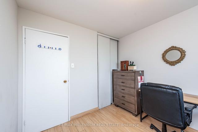 264 - 165 Cherokee Blvd, Townhouse with 4 bedrooms, 2 bathrooms and 1 parking in Toronto ON | Image 13