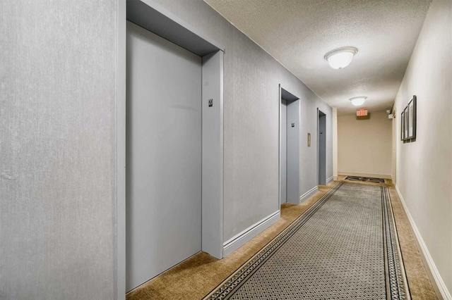 2002 - 1350 York Mills Rd, Condo with 2 bedrooms, 1 bathrooms and 1 parking in Toronto ON | Image 32