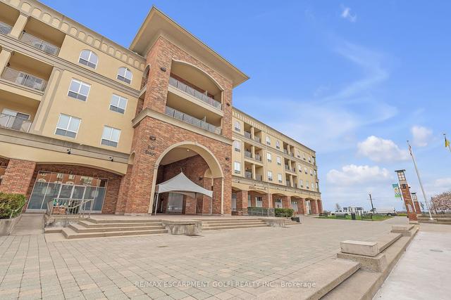304 - 150 Colborne St, Condo with 2 bedrooms, 1 bathrooms and 0 parking in Brantford ON | Image 1