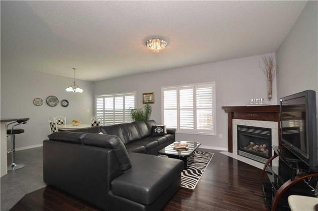 2217 Nevils St, House detached with 2 bedrooms, 2 bathrooms and 4 parking in Innisfil ON | Image 8
