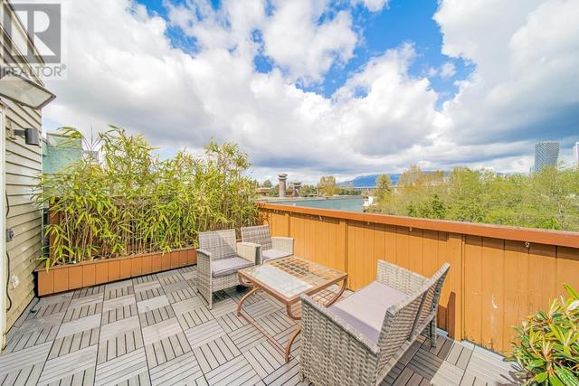 2215 Alder Street, House attached with 2 bedrooms, 2 bathrooms and 1 parking in Vancouver BC | Image 25