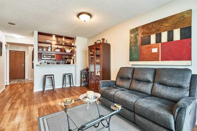 1013 - 1 Lee Centre Dr, Condo with 1 bedrooms, 1 bathrooms and 1 parking in Toronto ON | Image 7