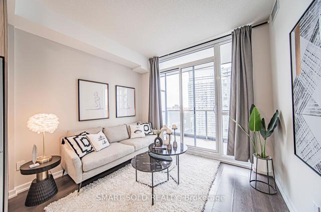 1607 - 50 Forest Manor Rd, Condo with 1 bedrooms, 1 bathrooms and 1 parking in Toronto ON | Image 3