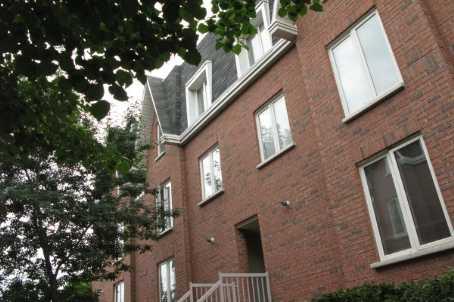 424 - 12 Douro St, Townhouse with 3 bedrooms, 2 bathrooms and 1 parking in Toronto ON | Image 1
