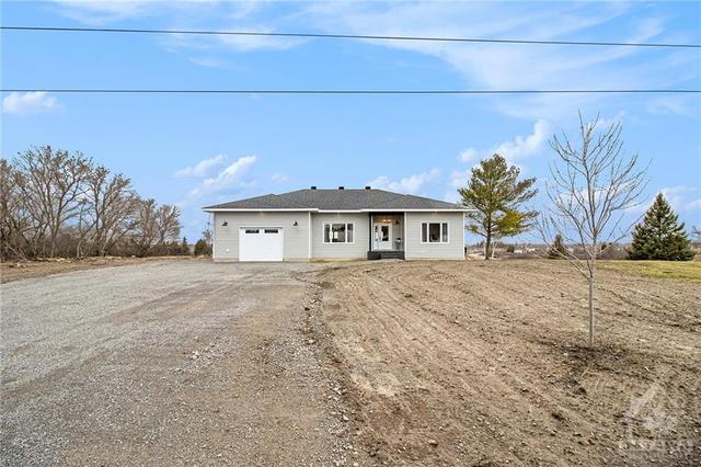 485 Pioneer Road, House detached with 3 bedrooms, 2 bathrooms and 8 parking in Merrickville Wolford ON | Image 24