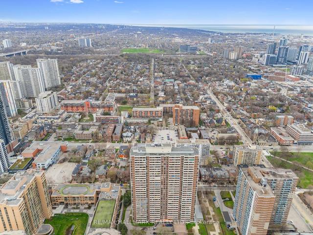 2210 - 40 Homewood Ave, Condo with 1 bedrooms, 1 bathrooms and 1 parking in Toronto ON | Image 18