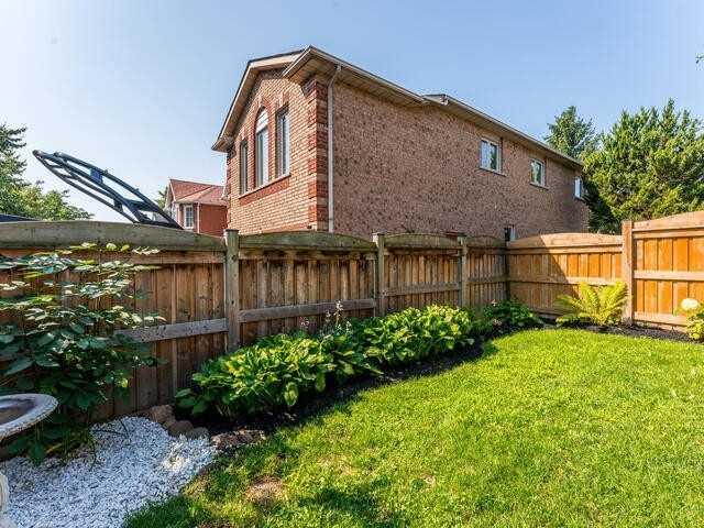 1615 Seguin Sq, House detached with 3 bedrooms, 4 bathrooms and 8 parking in Pickering ON | Image 32