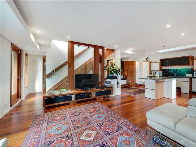 32 Regal Rd, House detached with 3 bedrooms, 4 bathrooms and 2 parking in Toronto ON | Image 7