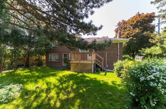 138 Citation Dr, House detached with 3 bedrooms, 2 bathrooms and 3 parking in Toronto ON | Image 2