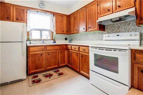 24 Latham Ave, House detached with 2 bedrooms, 2 bathrooms and 5 parking in Toronto ON | Image 3