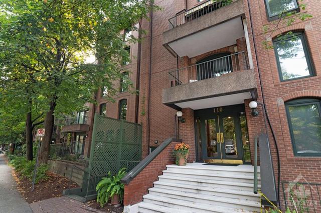 2 - 110 Rideau Terrace Terrace, Condo with 1 bedrooms, 2 bathrooms and 1 parking in Ottawa ON | Image 1
