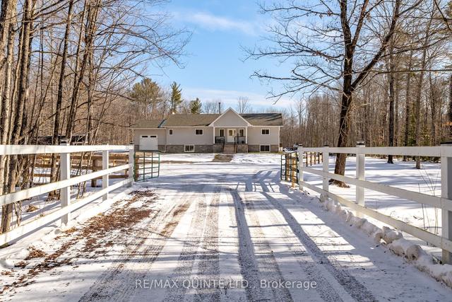 70 Maritime Rd, House detached with 3 bedrooms, 2 bathrooms and 10 parking in Kawartha Lakes ON | Image 1
