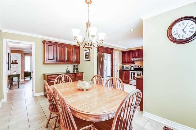 58 Hall Cres, House detached with 4 bedrooms, 4 bathrooms and 4 parking in Brampton ON | Image 23