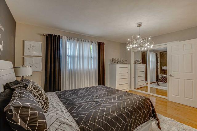 24 Evergreen Cres, House detached with 4 bedrooms, 5 bathrooms and 7 parking in Markham ON | Image 10