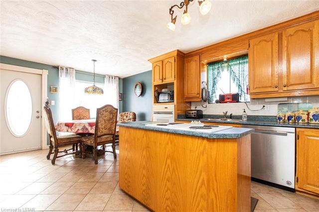 741 Rte 11, House detached with 3 bedrooms, 2 bathrooms and null parking in Alfred and Plantagenet ON | Image 18