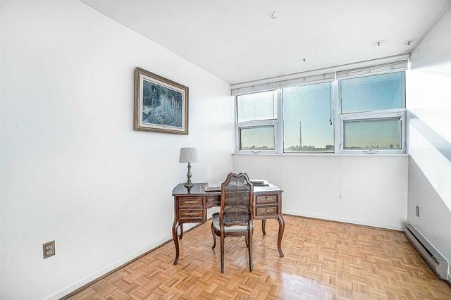 1603 - 75 Emmett Ave, Condo with 3 bedrooms, 2 bathrooms and 1 parking in Toronto ON | Image 5