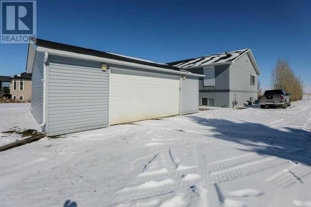 2, - 82058 Range Road 191, House detached with 5 bedrooms, 3 bathrooms and 8 parking in Lethbridge County AB | Image 28