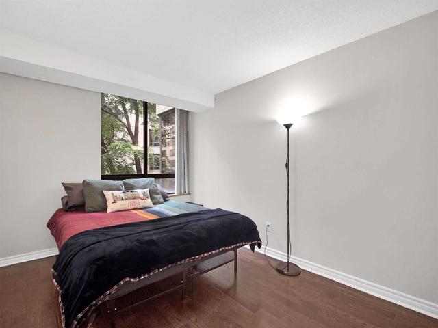 409 - 211 St Patrick St, Condo with 3 bedrooms, 2 bathrooms and 1 parking in Toronto ON | Image 11