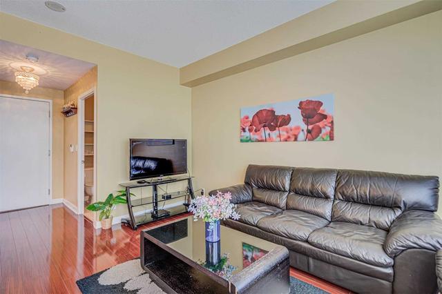 th 309 - 36 Lee Centre Dr, Condo with 2 bedrooms, 2 bathrooms and 1 parking in Toronto ON | Image 12