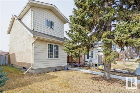 4132 36 St Nw, House detached with 3 bedrooms, 1 bathrooms and null parking in Edmonton AB | Card Image