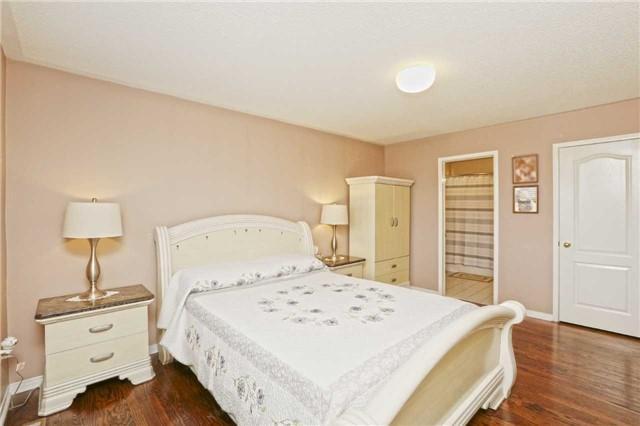 24 Tall Oaks Pl, House detached with 4 bedrooms, 3 bathrooms and 5 parking in Brampton ON | Image 13