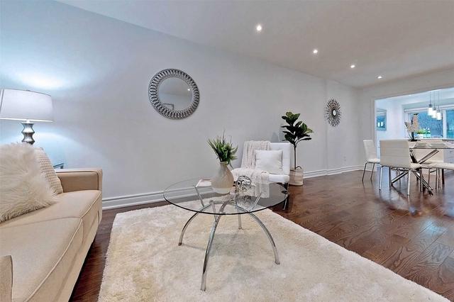 109 Spyglass Hill Rd, House detached with 3 bedrooms, 1 bathrooms and 3 parking in Vaughan ON | Image 37