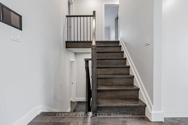 22 Shortland Cres, House detached with 4 bedrooms, 3 bathrooms and 6 parking in Toronto ON | Image 25