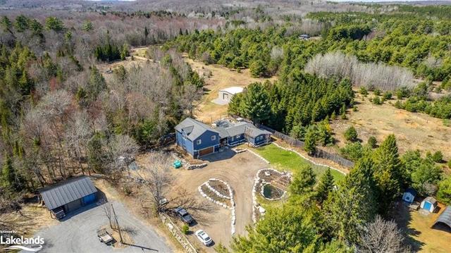 1030 All Seasons Court, House detached with 4 bedrooms, 2 bathrooms and 10 parking in Algonquin Highlands ON | Image 45