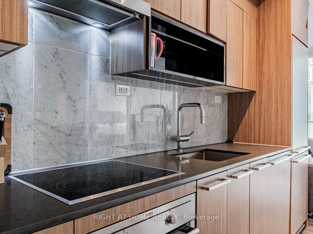 312 - 90 Queens Wharf Rd, Condo with 1 bedrooms, 1 bathrooms and 0 parking in Toronto ON | Image 17