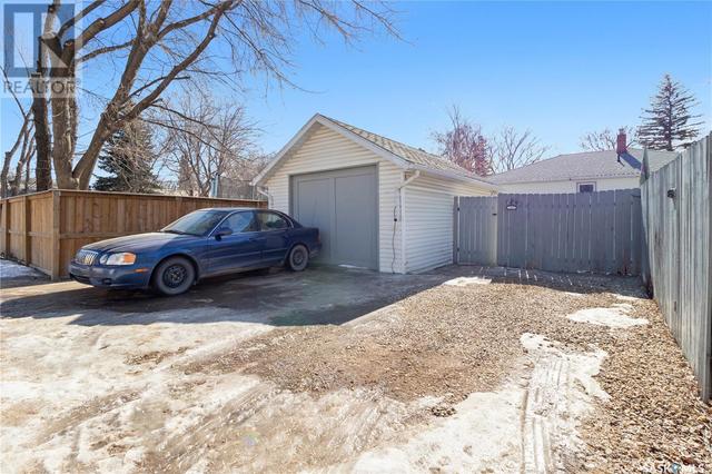 206 Macleod Avenue E, House detached with 4 bedrooms, 2 bathrooms and null parking in Melfort SK | Image 7