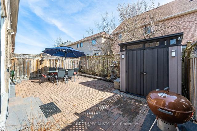 212 Hollywood Hill Circ, House semidetached with 3 bedrooms, 4 bathrooms and 3 parking in Vaughan ON | Image 29