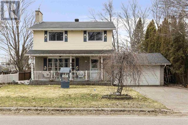 145 Tilley Rd, House detached with 3 bedrooms, 1 bathrooms and null parking in Sault Ste. Marie ON | Image 1