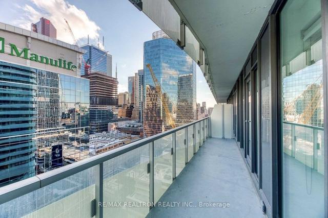 1906 - 197 Yonge St, Condo with 1 bedrooms, 1 bathrooms and 0 parking in Toronto ON | Image 5