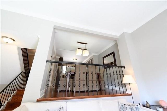 2224 Marine Dr, Townhouse with 3 bedrooms, 3 bathrooms and 2 parking in Oakville ON | Image 7