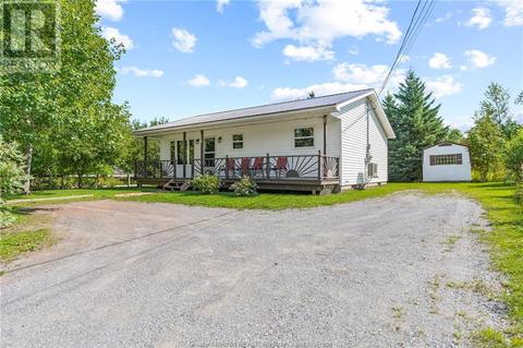 118 Pointe Du Chene Rd, House detached with 2 bedrooms, 1 bathrooms and null parking in Shediac NB | Card Image