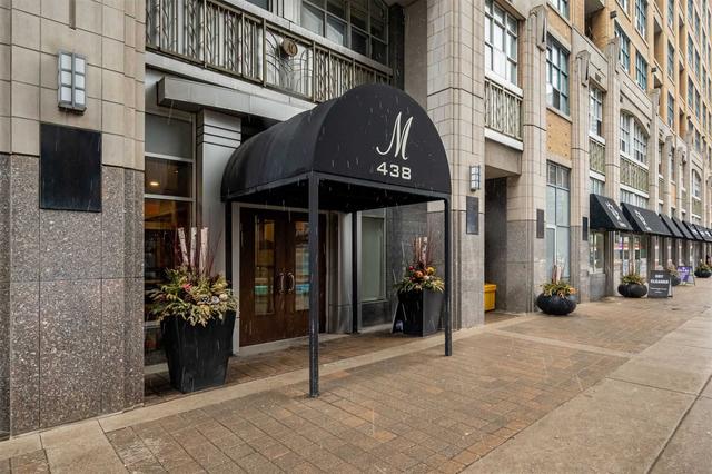 1003 - 438 Richmond St W, Condo with 1 bedrooms, 1 bathrooms and 1 parking in Toronto ON | Image 1