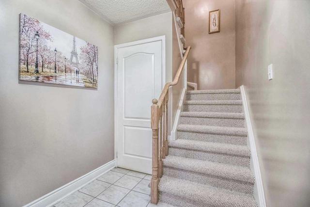 45 Harnesworth Cres, House semidetached with 3 bedrooms, 4 bathrooms and 2 parking in Hamilton ON | Image 12