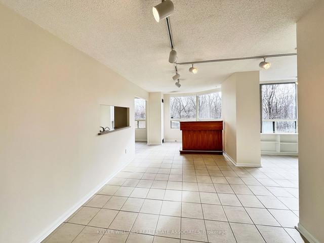 103n - 3 Hickory Tree Rd, Condo with 3 bedrooms, 3 bathrooms and 2 parking in Toronto ON | Image 22
