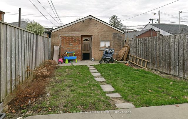 120 Earlscourt Ave, House detached with 2 bedrooms, 2 bathrooms and 2 parking in Toronto ON | Image 17