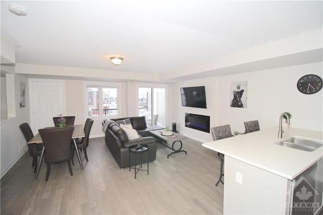169 Walleye Private, House attached with 2 bedrooms, 3 bathrooms and 2 parking in Ottawa ON | Image 12