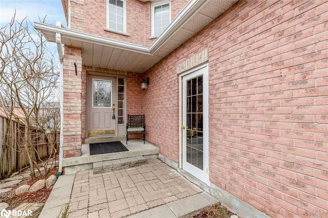 122 Chalmers Drive S, House detached with 4 bedrooms, 2 bathrooms and null parking in Barrie ON | Image 4