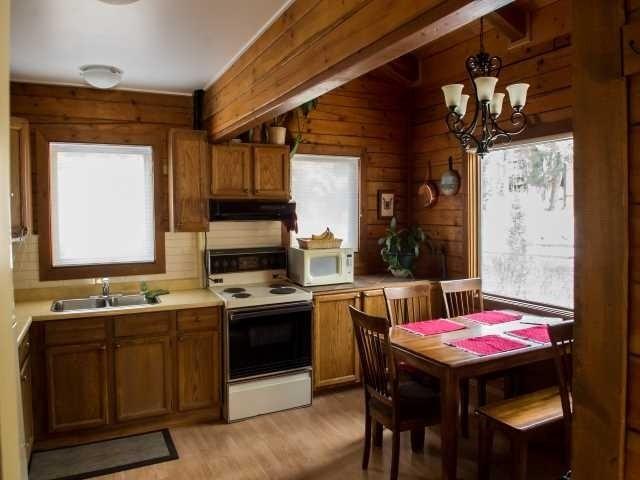 5036 Falcon Dr, House detached with 2 bedrooms, 2 bathrooms and 4 parking in East Kootenay F BC | Image 12