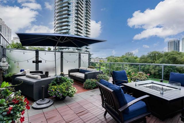 th7 - 2230 Lake Shore Blvd W, Townhouse with 2 bedrooms, 3 bathrooms and 3 parking in Toronto ON | Image 3