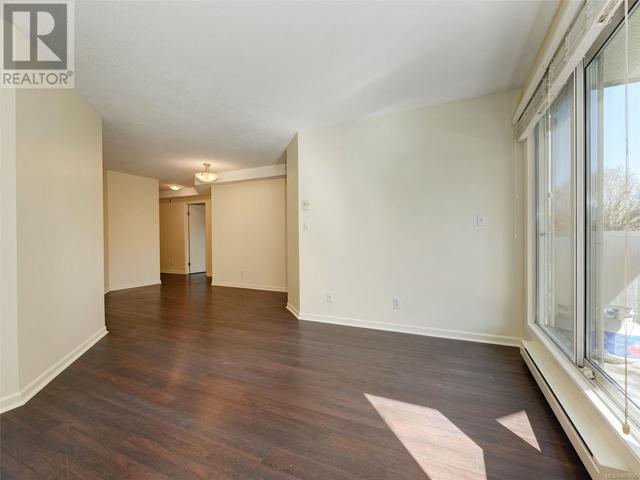 314 - 2520 Wark St, Condo with 2 bedrooms, 2 bathrooms and 1 parking in Victoria BC | Image 3