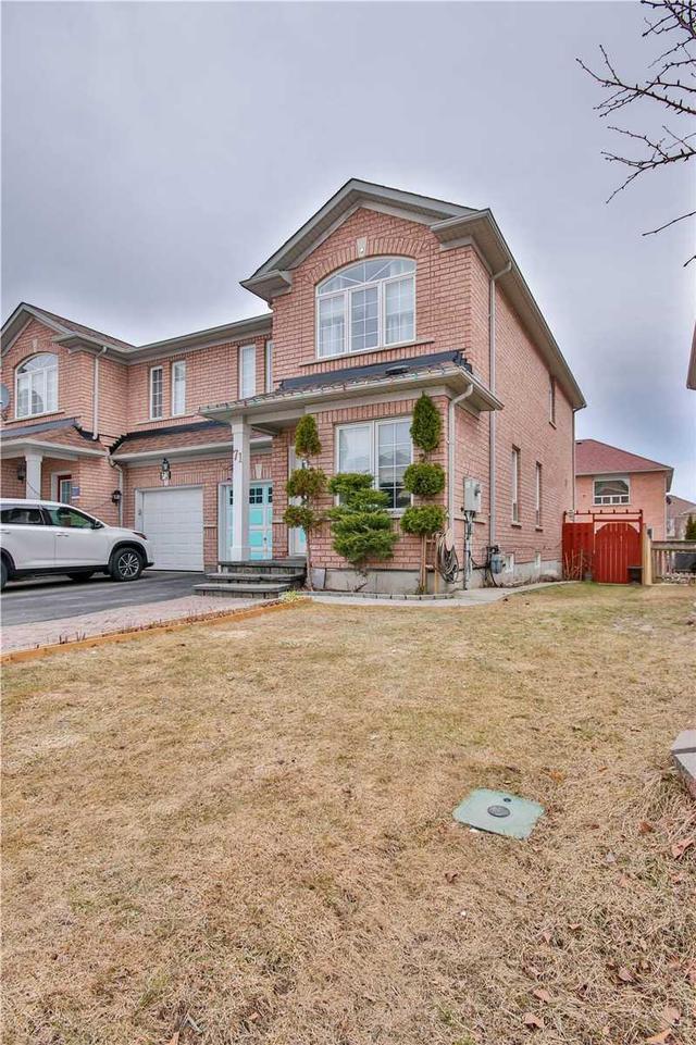 71 Starhill Cres, House semidetached with 3 bedrooms, 4 bathrooms and 4 parking in Brampton ON | Image 12