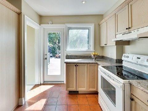 1013 Mount Pleasant Rd, House semidetached with 3 bedrooms, 2 bathrooms and 1 parking in Toronto ON | Image 5