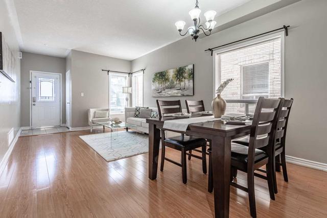45 Commodore Dr, House semidetached with 4 bedrooms, 4 bathrooms and 4 parking in Brampton ON | Image 2