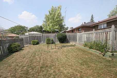 3632 Queenston Dr, House detached with 3 bedrooms, 2 bathrooms and 4 parking in Mississauga ON | Image 9