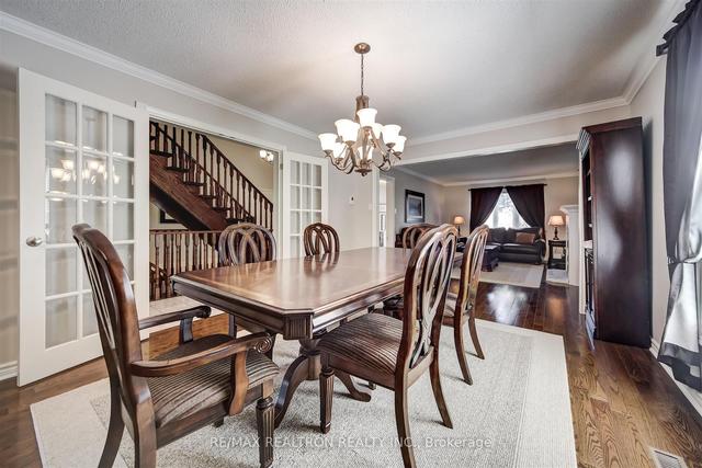 824 Norwick Rd, House detached with 4 bedrooms, 3 bathrooms and 9 parking in Newmarket ON | Image 4